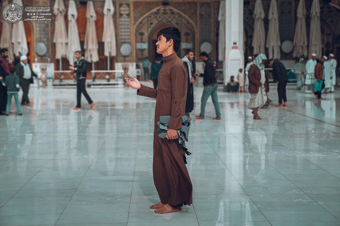 قال الامام علي (عليه السلام ) : تفتّح أبواب السماء عند نزول الغيث ، وعند الزحف ، وعند الاَذان ، وعند قراءة القرآن ، ومع زوال الشمس ، وعند طلوع الفجر. | 