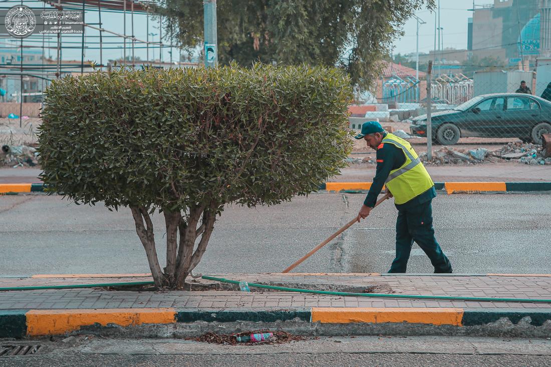 العتبة العلوية المقدسة تقوم بحملة تنظيف في شوارع المدينة القديمة والشوارع المحيطة بالصحن الشريف. | 