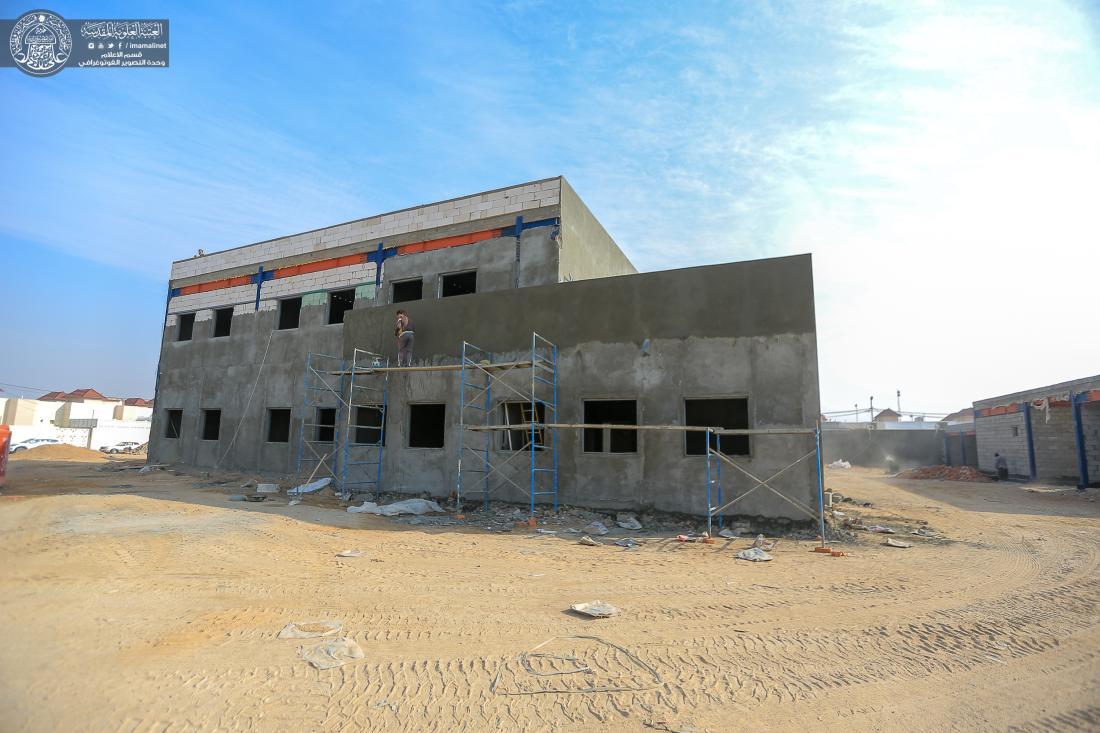 الكوادر الهندسية والفنية في العتبة العلوية تواصل عملها لانجاز مشروع مدرسة مجمع قنبر السكني | 