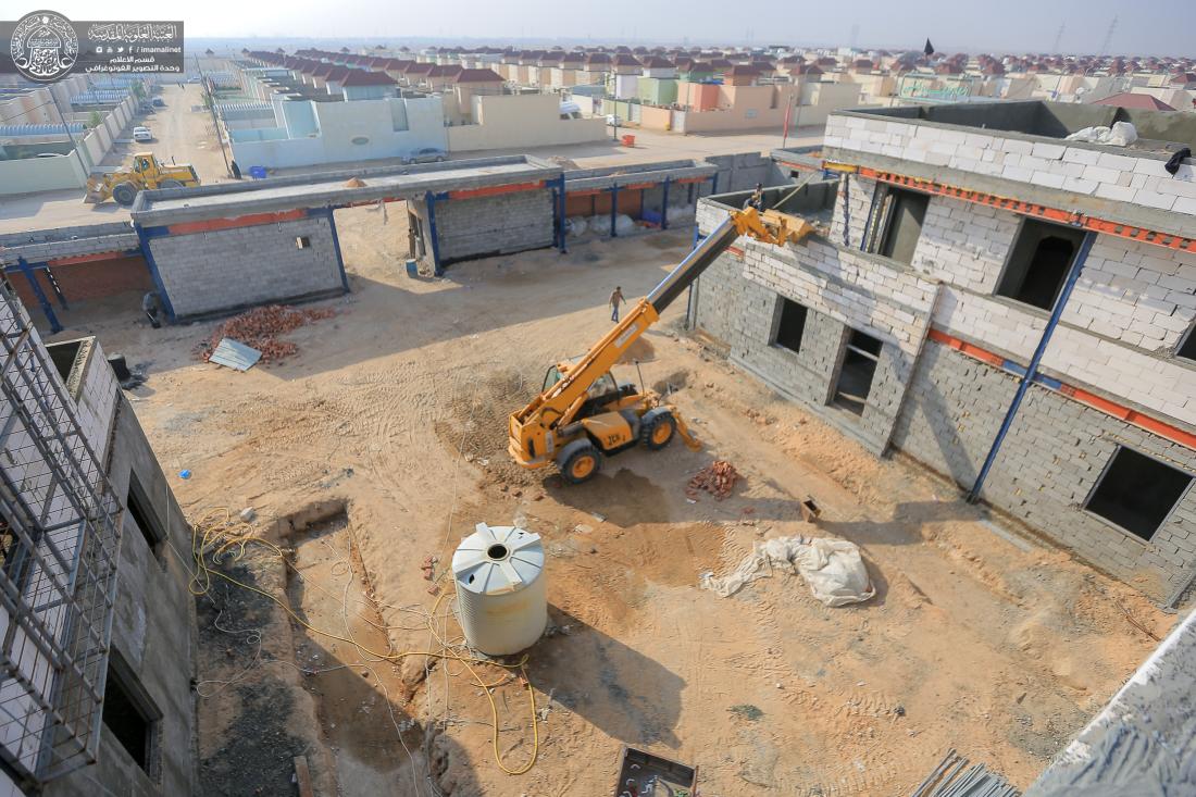 الكوادر الهندسية والفنية في العتبة العلوية تواصل عملها لانجاز مشروع مدرسة مجمع قنبر السكني | 