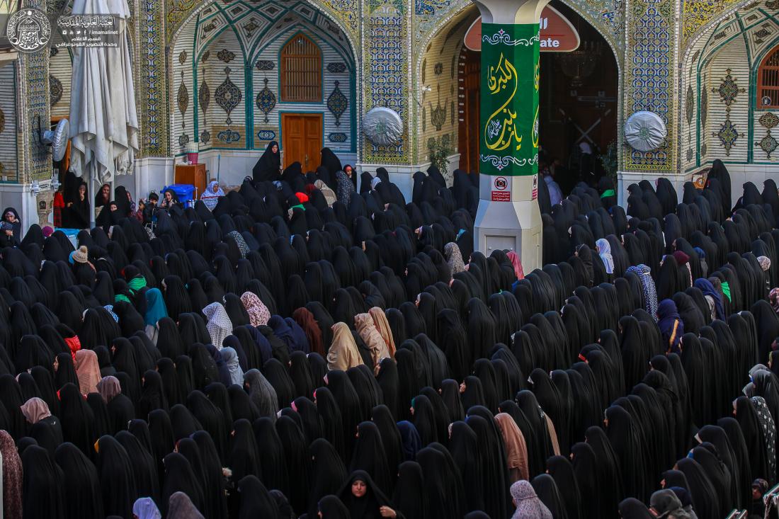 إقامة صلاة الظهر في رحاب الصحن الحيدري الشريف | 