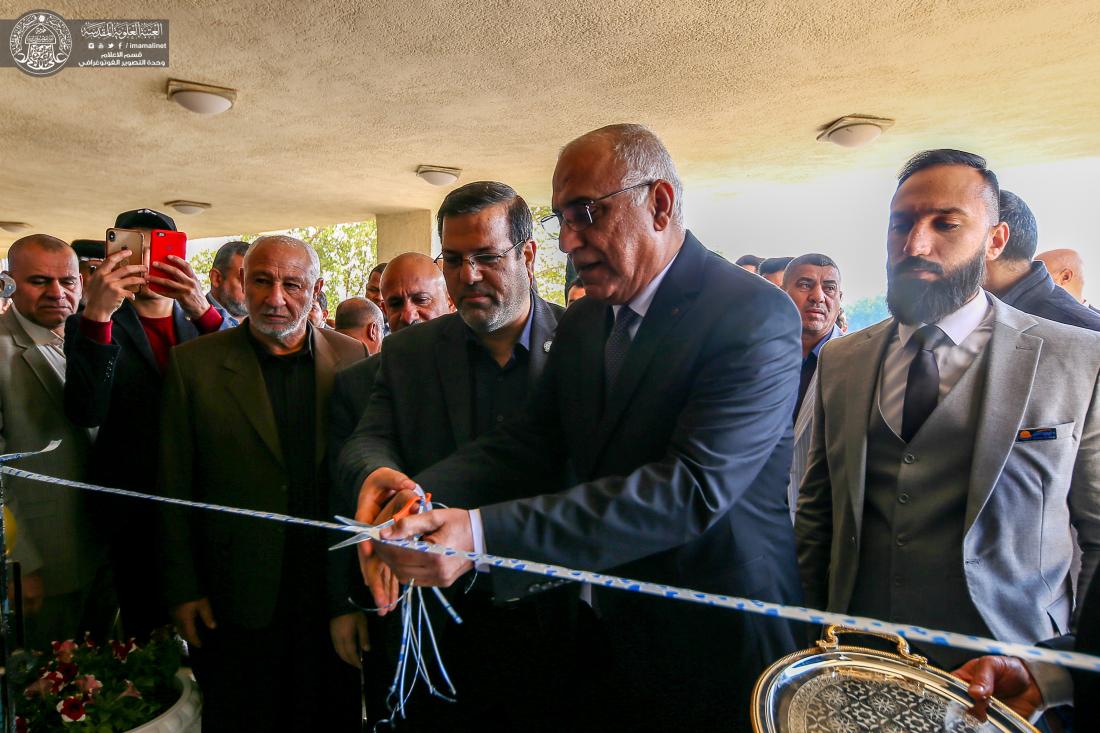 العتبة العلوية المقدسة تفتتح بالتعاون مع اتحاد الصناعات العراقي السوق المركزي وتعرض فيه منتجات حرفيّة متنوعة   | 