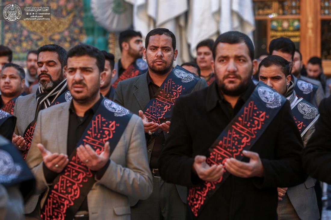 موكب منتسبي العتبة العلوية المقدسة يحيي ذكرى شهادة السيدة فاطمة الزهراء (عليها السلام ) بروايتها الثانية بعد أداء الزيارة الصباحية. | 