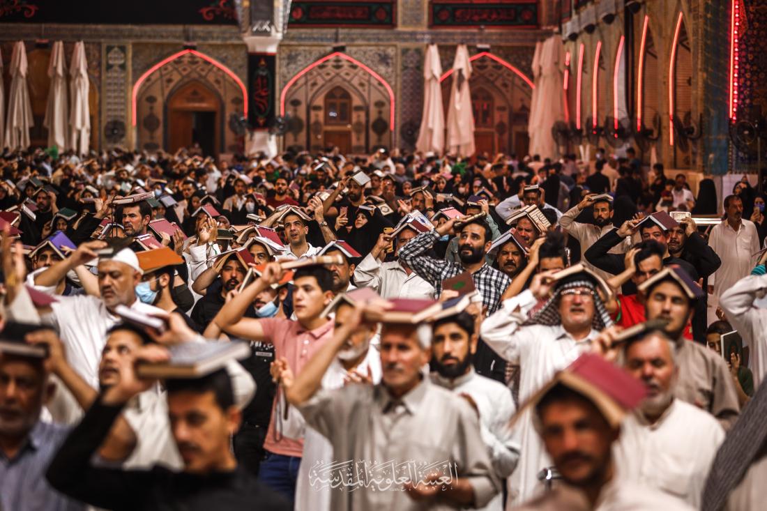 المؤمنون يحيون الليلة الأخيرة من ليالي القدر في رحاب الصحن العلوي المطهر | 