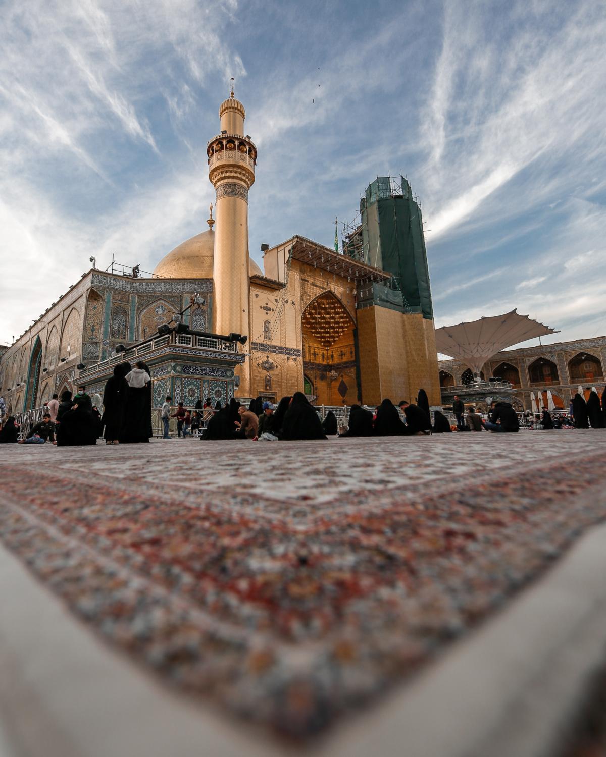 باحة الحرم العلوي المطهر