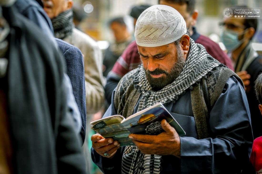 المؤمنون يحيون الزيارة المخصوصة لأمير المؤمنين (عليه السلام) عند مرقده الطاهر | 