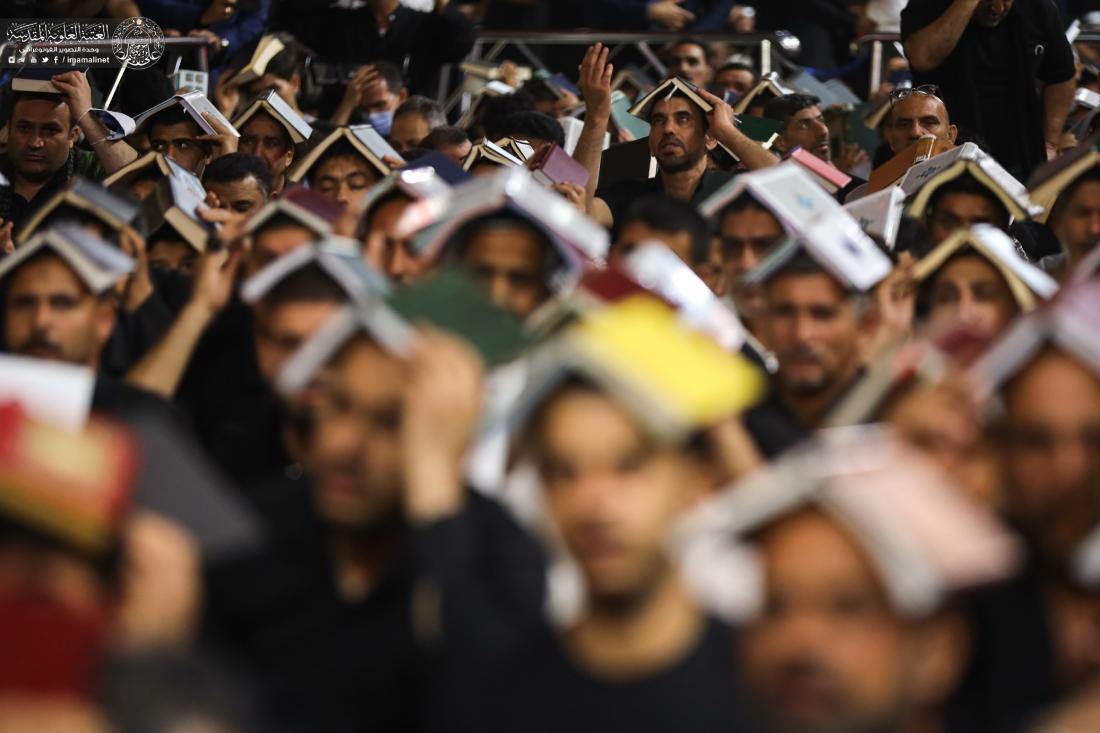 زائرو مرقد المولى أمير المؤمنين (عليه السلام) يحييون ليلة القدر بروايتها الثانية - ليلة الحادي والعشرين من شهر رمضان - ليلة شهادته الأليمة | 