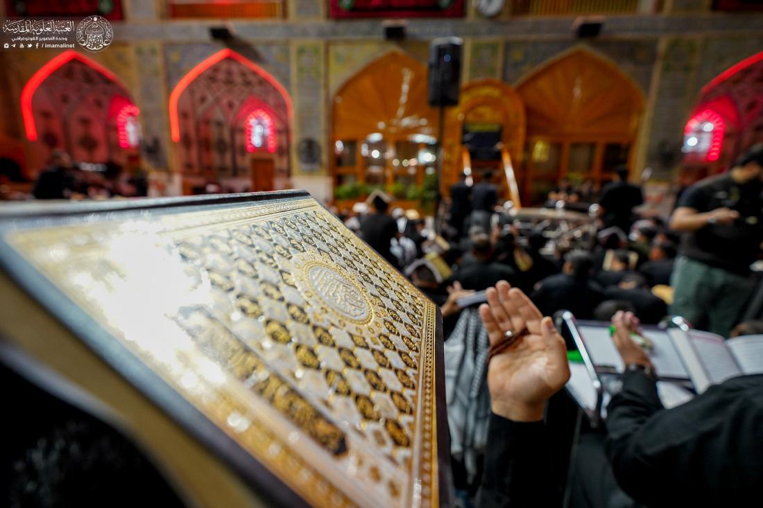 زائرو مرقد المولى أمير المؤمنين (عليه السلام) يحييون ليلة القدر بروايتها الثانية - ليلة الحادي والعشرين من شهر رمضان - ليلة شهادته الأليمة | 