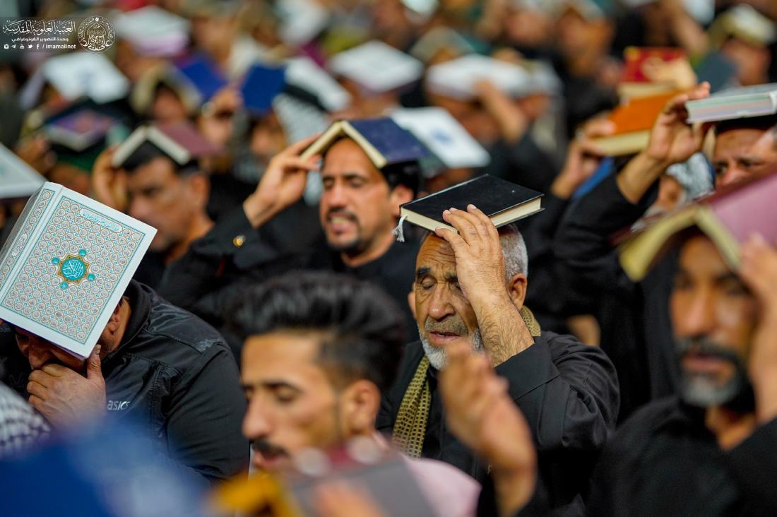 زائرو مرقد المولى أمير المؤمنين (عليه السلام) يحييون ليلة القدر بروايتها الثانية - ليلة الحادي والعشرين من شهر رمضان - ليلة شهادته الأليمة | 