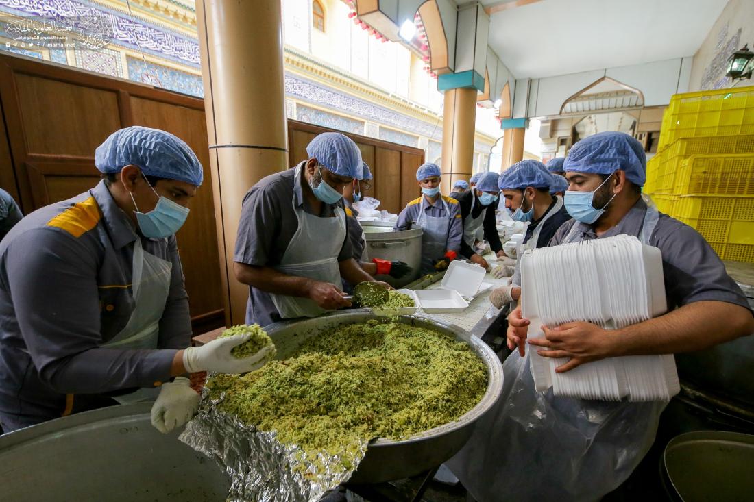 العتبة العلوية المقدسة تحتضن مأدبة إفطار كبرى للصائمين في صحن السيدة فاطمة الزهراء (عليها السلام ) والأروقة المؤدية إليه  في ليلة إستشهاد المولى أمير المؤمنين علي (عليه السلام) | 
