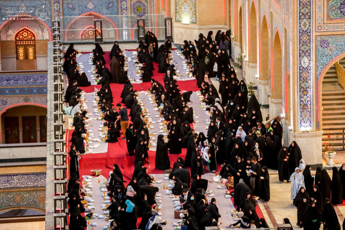 العتبة العلوية المقدسة تحتضن مأدبة إفطار كبرى للصائمين في صحن السيدة فاطمة الزهراء (عليها السلام ) والأروقة المؤدية إليه  في ليلة إستشهاد المولى أمير المؤمنين علي (عليه السلام) | 