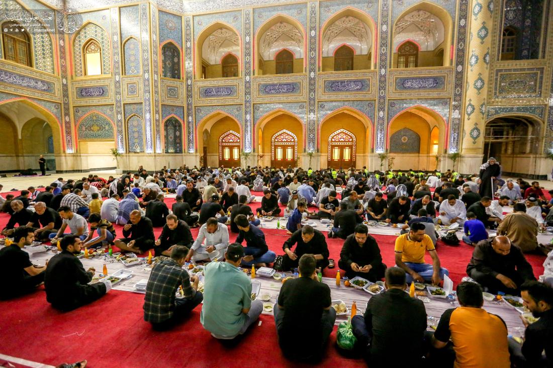 العتبة العلوية المقدسة تحتضن مأدبة إفطار كبرى للصائمين في صحن السيدة فاطمة الزهراء (عليها السلام ) والأروقة المؤدية إليه  في ليلة إستشهاد المولى أمير المؤمنين علي (عليه السلام) | 