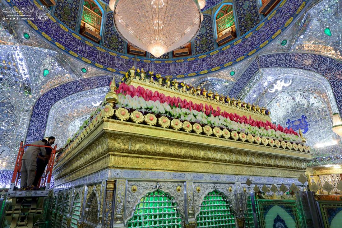 تتزيّن آلاف الورود بوضعها على ضريح أمير المؤمنين (ع) بمناسبة عيد الغدير الأغر | 