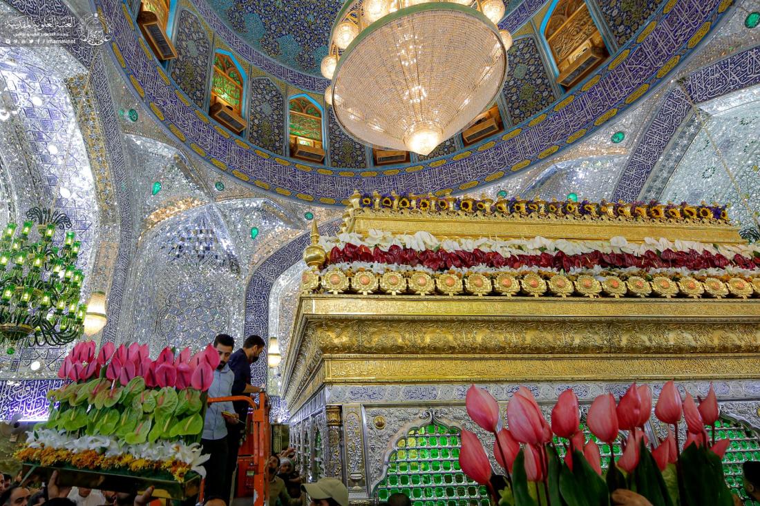 تتزيّن آلاف الورود بوضعها على ضريح أمير المؤمنين (ع) بمناسبة عيد الغدير الأغر | 