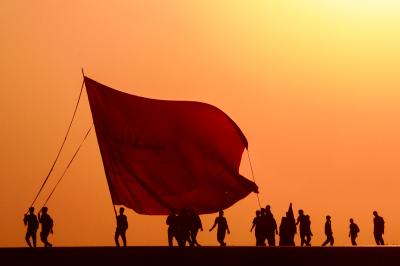 رحلة العاشقين إلى كربلاء الحسين (عليه السلام)