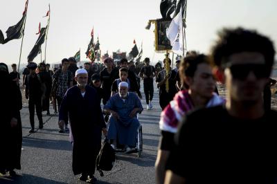 رحلة العاشقين إلى كربلاء الحسين (عليه السلام)