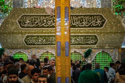 ضريح الامام علي 