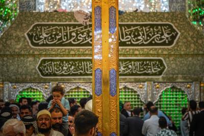 ضريح الامام علي 
