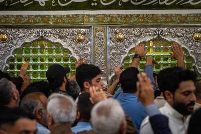 ضريح الامام علي 