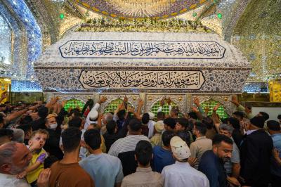 ضريح الامام علي 