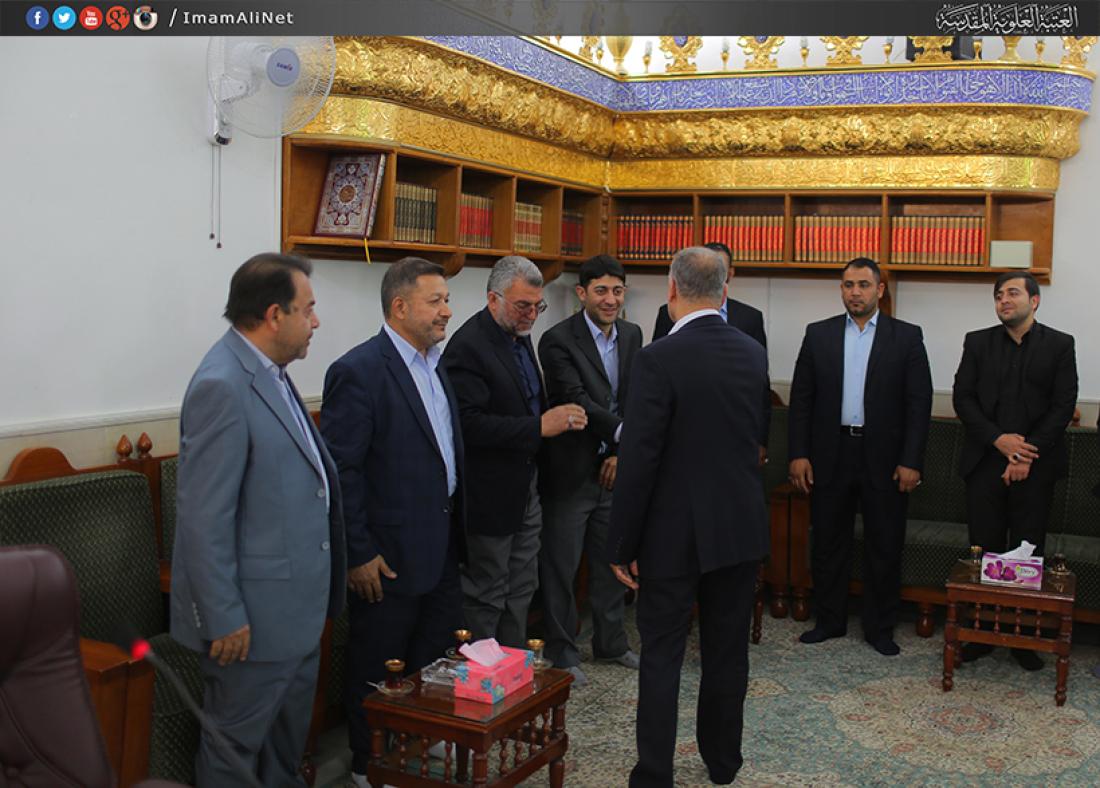 تقرير مصور : مراسيم تغير امانة العتبة العلوية المقدسة من سماحة الشيخ ضياء زين الدين الى سماحة السيد نزار هاشم حبل المتين  | 