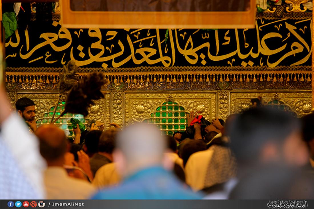 تقرير مصور : المؤمنون يحيون ذكرى استشهاد الامام موسى بن جعفر الكاظم سلام الله عليه في مرقده المطهر  | 