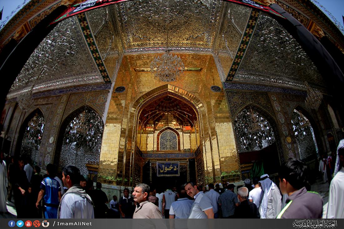 تقرير مصور : المؤمنون يحيون ذكرى استشهاد الامام موسى بن جعفر الكاظم سلام الله عليه في مرقده المطهر  | 