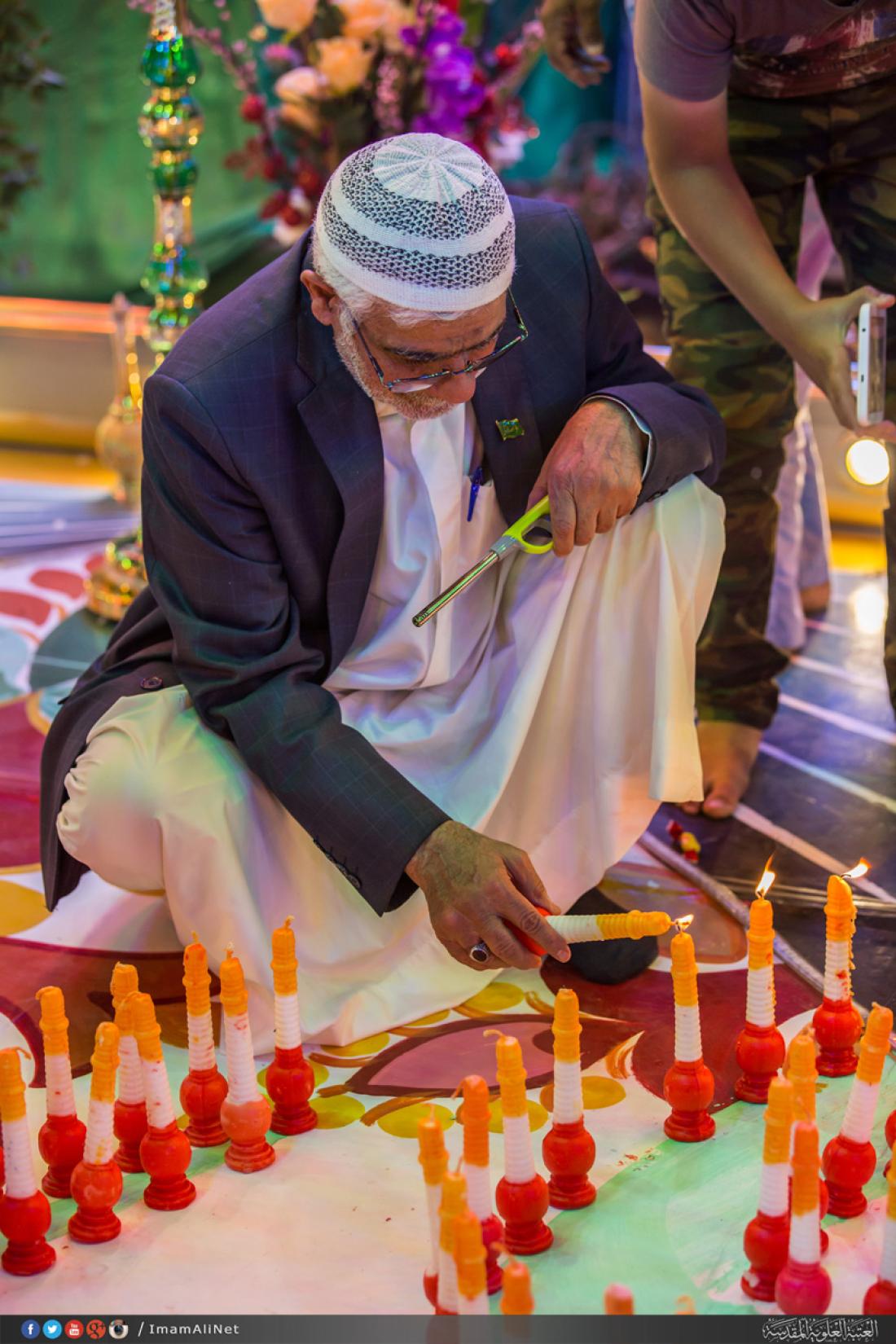 تقرير مصور : المؤمنون يحتفلون في ذكرى ولادة الامام المهدي عجل الله تعالى فرجه قي كربلاء المقدسه  | 