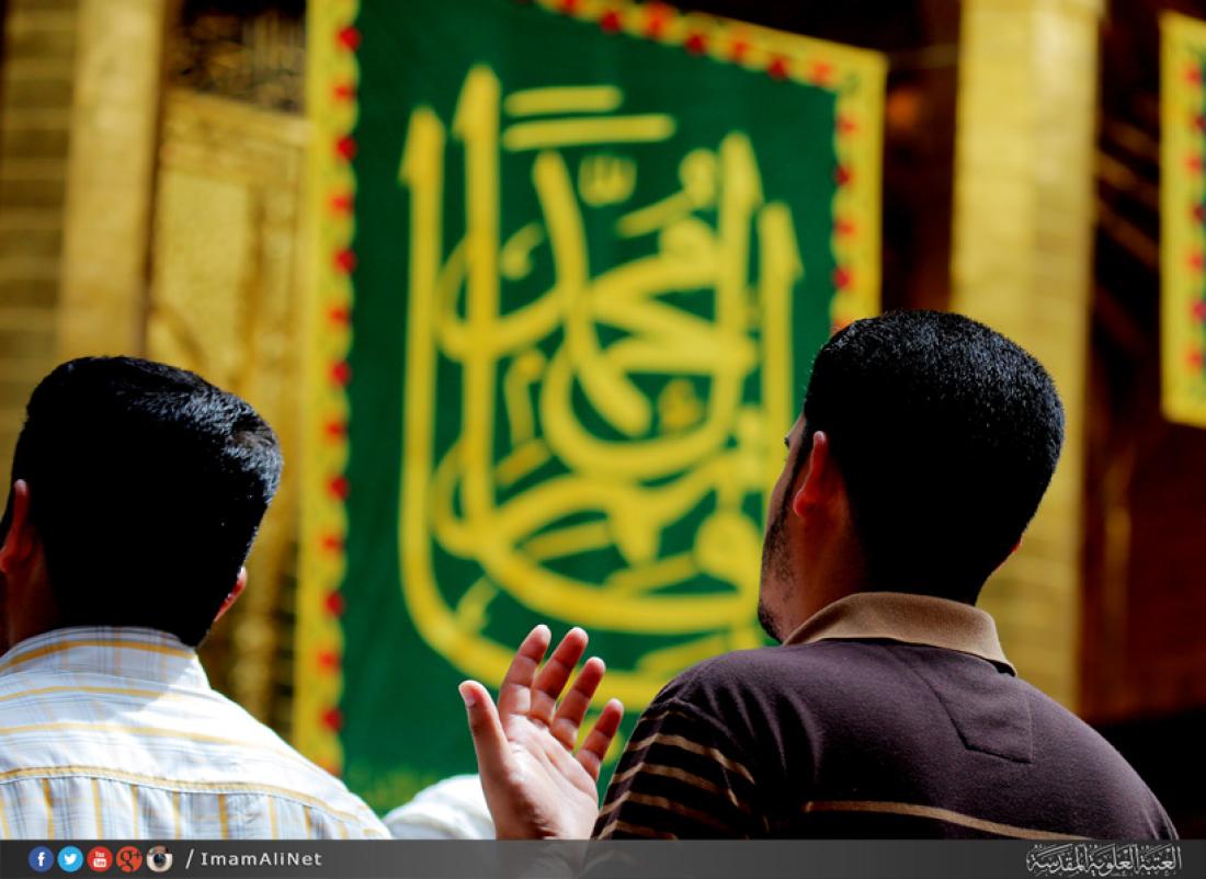 تقرير مصور : المؤمنون يحتفلون في ذكرى ولادة الامام المهدي عجل الله تعالى فرجه قي كربلاء المقدسه  | 