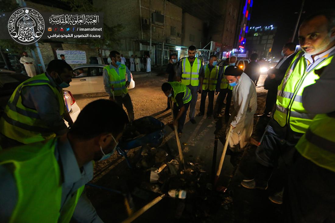 تقرير مصور : الامانة العامة للعتبة العلوية المقدسة تقوم بحملة كبيرة لتنضيف الشوارع في المدينة القديمة  | 