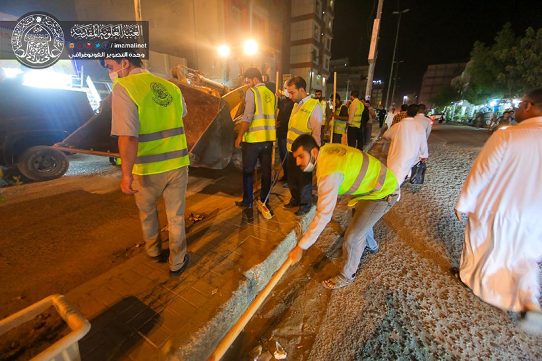 تقرير مصور : الامانة العامة للعتبة العلوية المقدسة تقوم بحملة كبيرة لتنضيف الشوارع في المدينة القديمة  | 