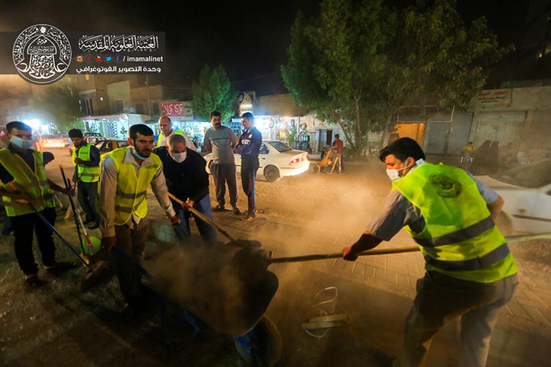 تقرير مصور : الامانة العامة للعتبة العلوية المقدسة تقوم بحملة كبيرة لتنضيف الشوارع في المدينة القديمة  | 