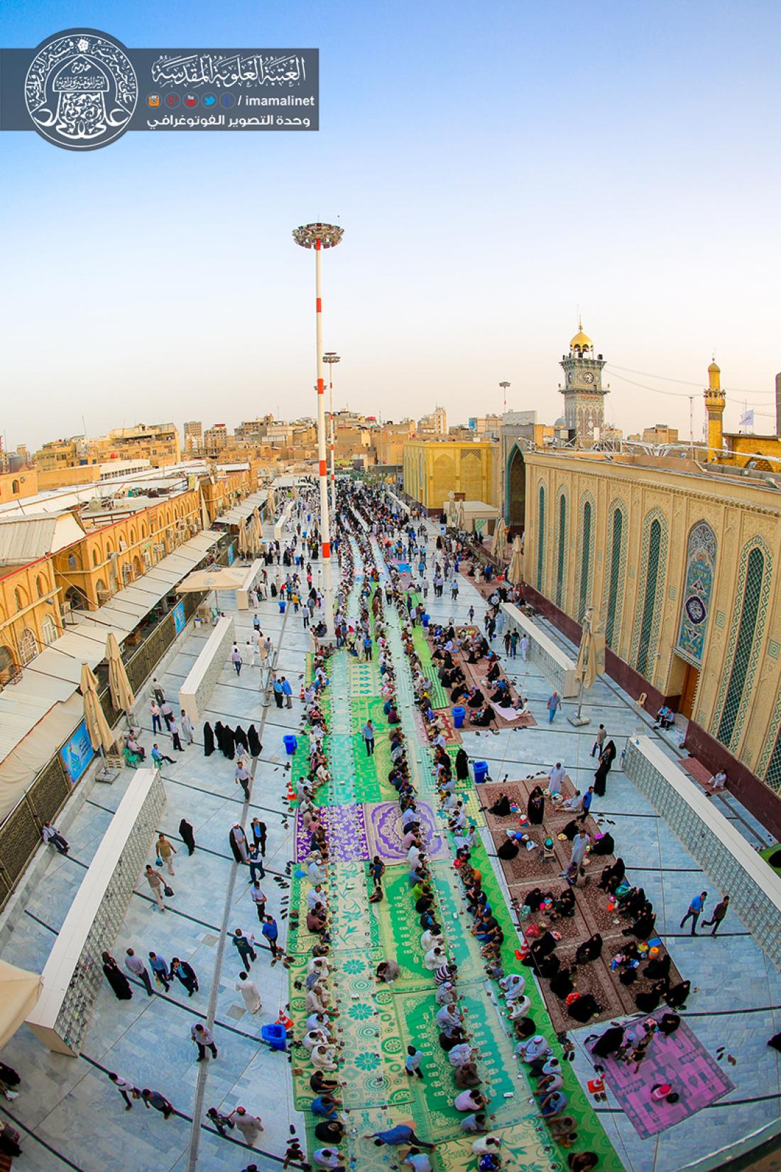 تقرير مصور : الامانه العامة للعتبة العلوية المقدسة تقوم  بمائدة افطار للصائمين بعدد 3000 وجبة بقرب المرقد المطهر  | 