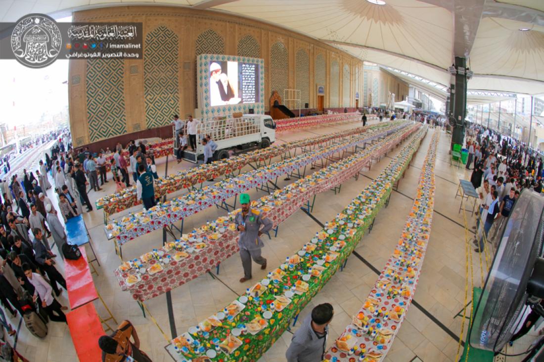 تقرير مصور : الامانة العامة للعتبة العلوية المقدسة تقوم بمائدة افطار للصائمين بعدد 10.000 وجبة قرب المرقد المطهر | 
