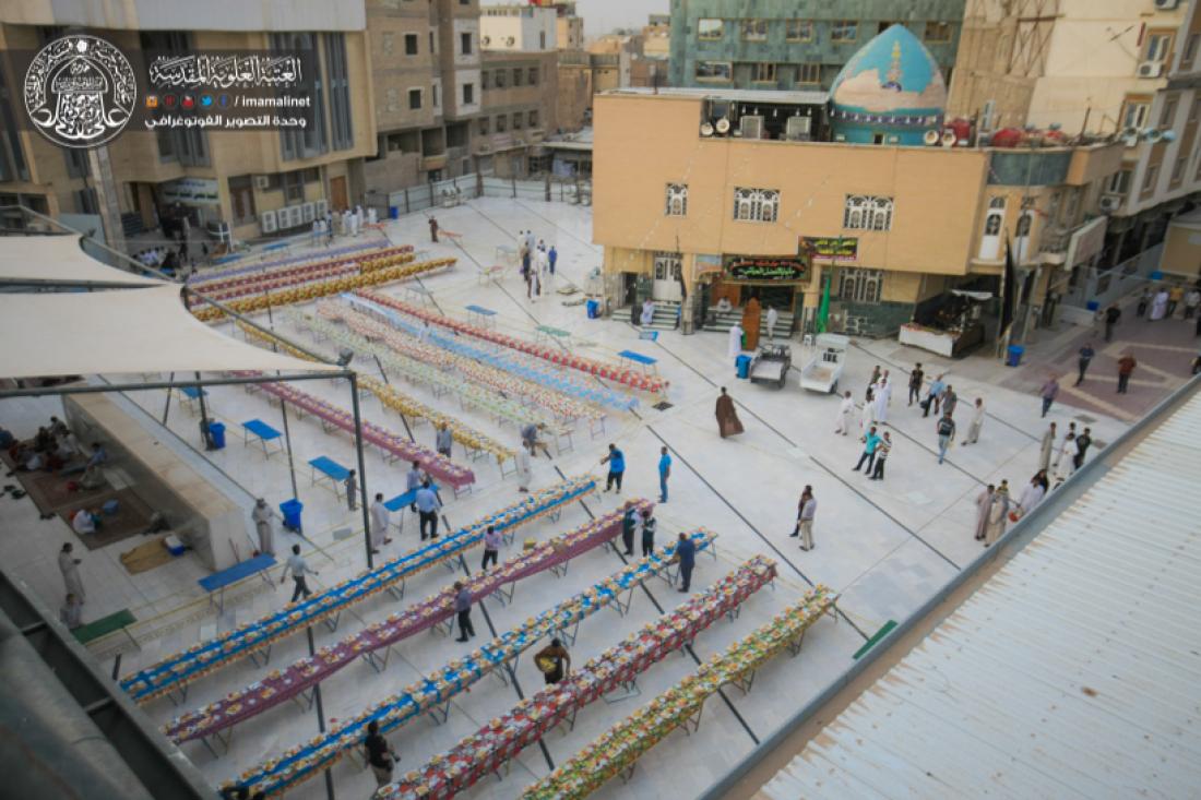 تقرير مصور : الامانة العامة للعتبة العلوية المقدسة تقوم بمائدة افطار للصائمين بعدد 10.000 وجبة قرب المرقد المطهر | 