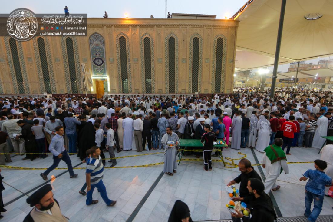 تقرير مصور : الامانة العامة للعتبة العلوية المقدسة تقوم بمائدة افطار للصائمين بعدد 10.000 وجبة قرب المرقد المطهر | 