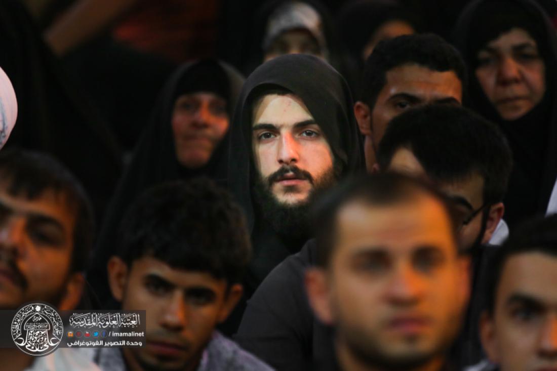 تقرير مصور : رفع المصاحف في اول ليلة من ليالي القدر المباركة في العتبة العلوية المقدسة  | 