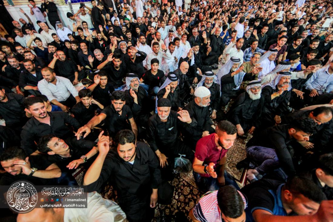تقرير مصور : موكب اهالي كربلاء المقدسة يقيمون العزاء بذكرى شهادة الامام امير المؤمنين سلام الله عليه في العتبة العلوية المطهرة  | 