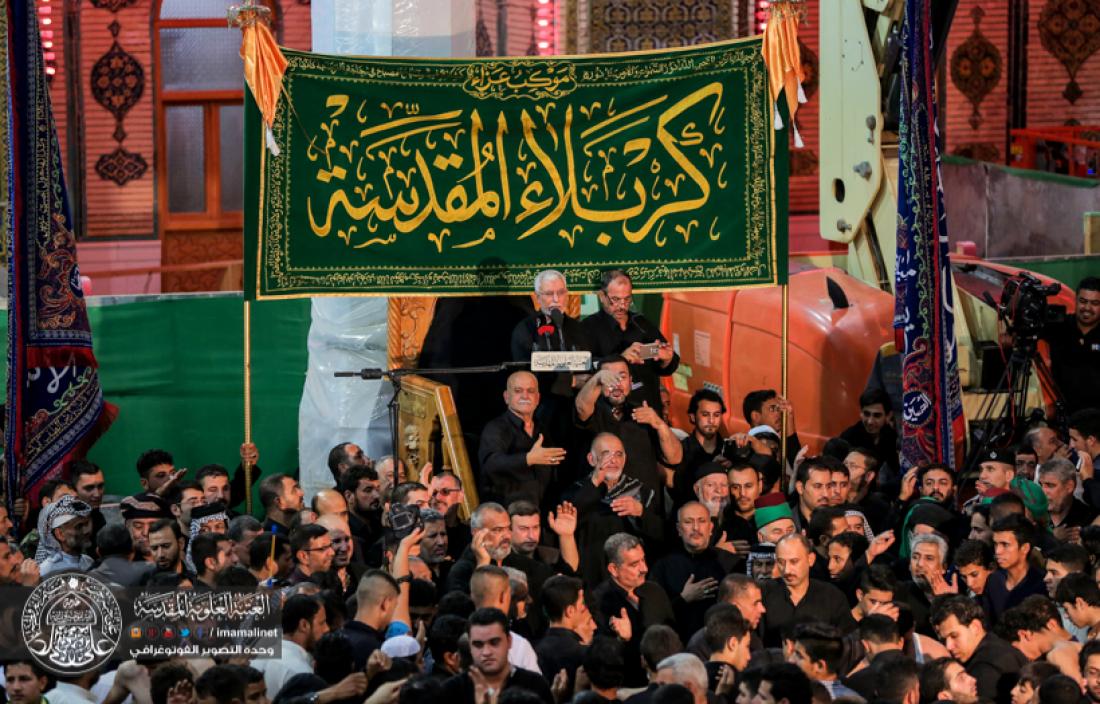 تقرير مصور : موكب اهالي كربلاء المقدسة يقيمون العزاء بذكرى شهادة الامام امير المؤمنين سلام الله عليه في العتبة العلوية المطهرة  | 