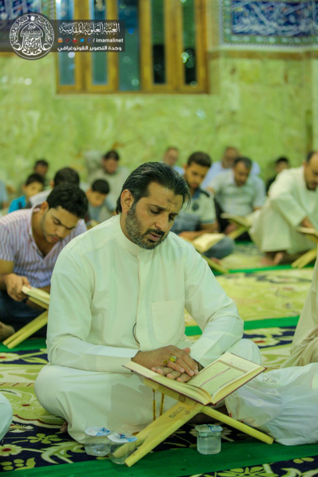 تقرير مصور : الختمة القرانية الرمضانية السنوية في مسجد الكوفة المعظم  | 