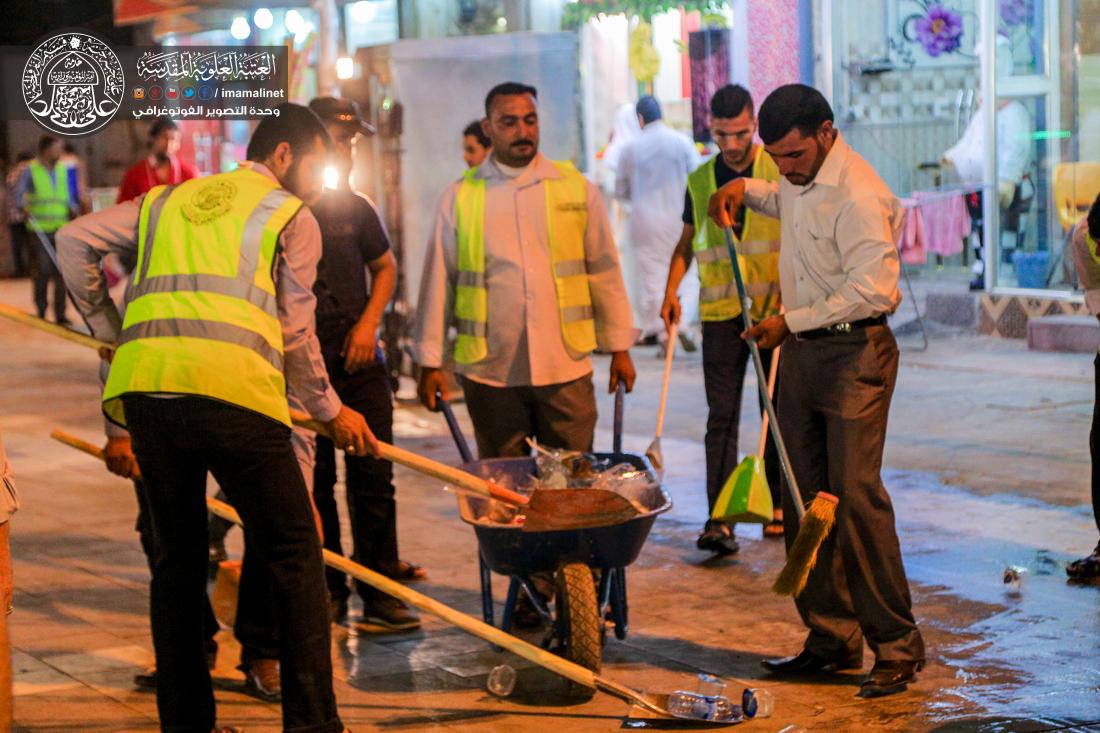 تقرير مصور : الامانة العامة للعتبة العلوية المقدسة تقوم بحملة تنظيف في شوارع المدينة القديمة بقرب الحرم الطاهر  | 