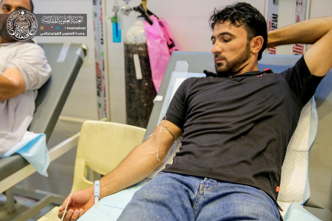 تقرير مصور : حملة التبرع بالدم لجرحى الحشد الشعبي في مستوصف العتبة العلوية المقدسة  | 