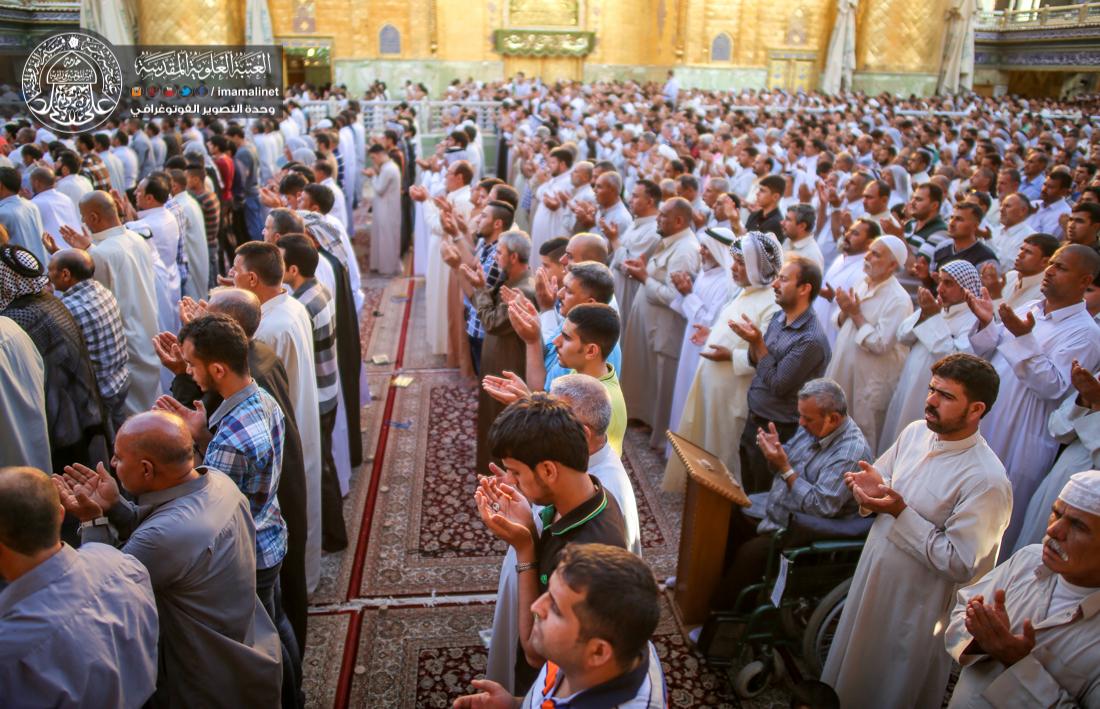تقرير مصور : الامين العام للعتبة العلوية السيد نزار حبل المتين يقيم صلاة عيد الفطر المبارك  في العتبة العلوية المقدسة  | 