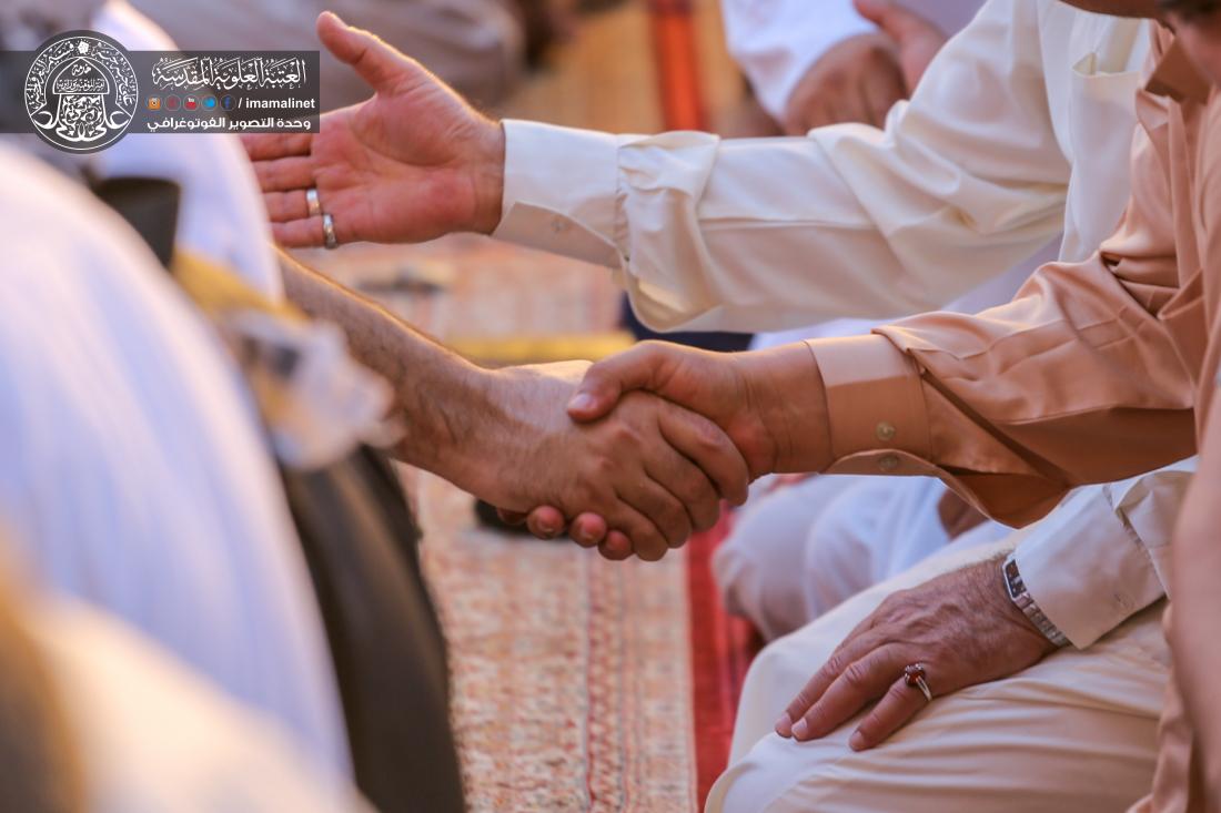 تقرير مصور : الامين العام للعتبة العلوية السيد نزار حبل المتين يقيم صلاة عيد الفطر المبارك  في العتبة العلوية المقدسة  | 