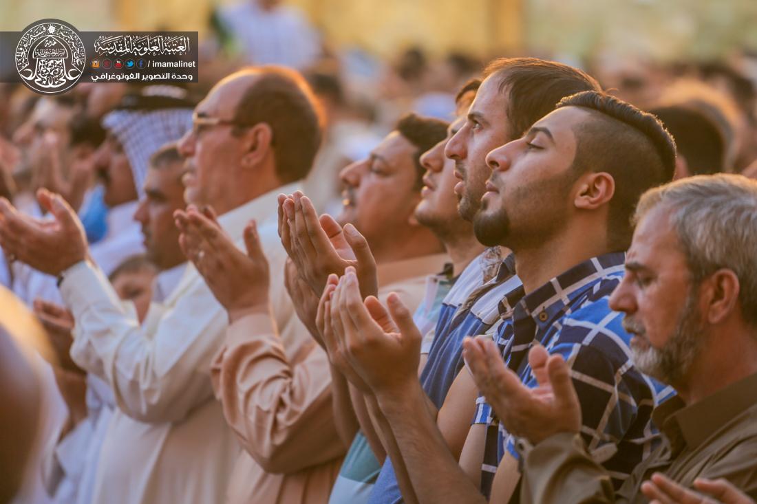 تقرير مصور : الامين العام للعتبة العلوية السيد نزار حبل المتين يقيم صلاة عيد الفطر المبارك  في العتبة العلوية المقدسة  | 