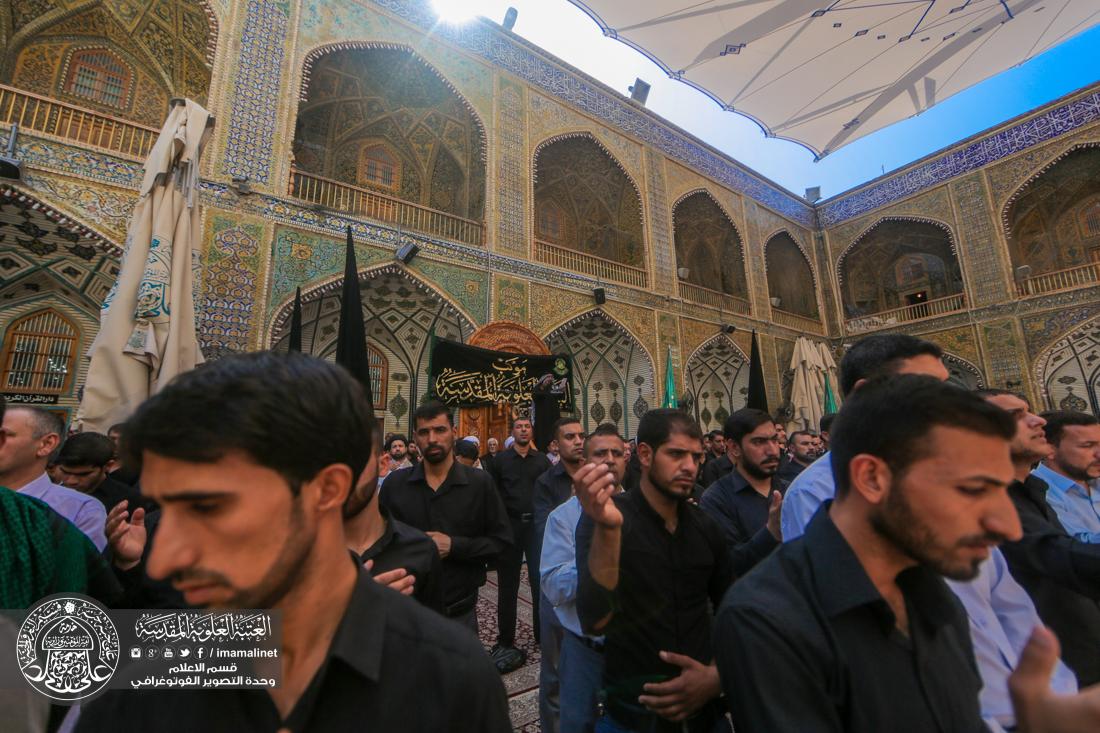 تقرير مصور : موكب العتبة العلوية المقدسة يجدد العزاء بذكرى اربعين المولى امير المؤمنين سلام الله علية  | 