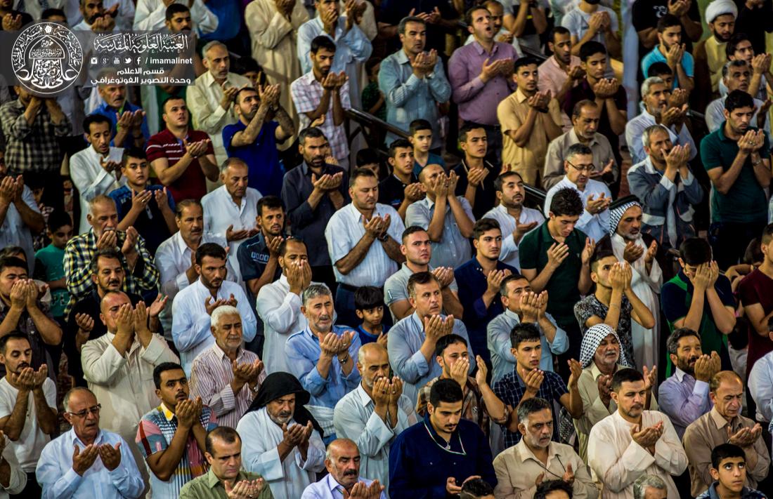 تقرير مصور : الاجواء الايمانية في ليلة الجمعة في العتبة الحسينية والعتبة العباسية في كربلاء المقدسة  | 