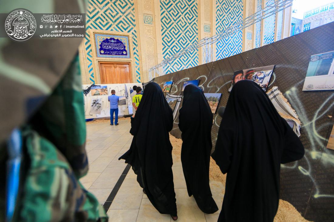 تقرير مصور : استمرار معرض الغدير للصور الفوتوغرافية لليوم الثاني في صحن الامام الحسين عليه السلام في العتبة العلوية المقدسة  | 