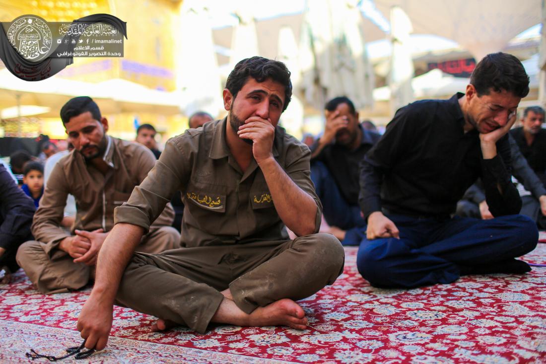 تقرير مصور : قراءة مقتل الامام الحسين سلام الله عليه في صباح يوم عاشوراء في العتبة العلوية المقدسة | 