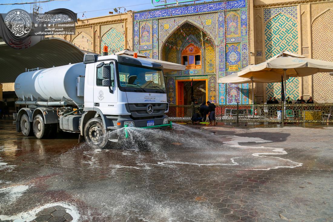 تقرير مصور : العتبة العلوية المقدسة تقوم بحملة تنظيف بعد الانتهاء من مراسيم يوم العاشر من المحرم  | 